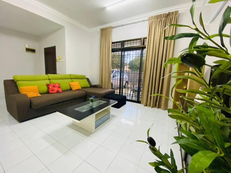 Rumah liburan Mount Austin Landed Mahjong/bbq Pit @johorbahru