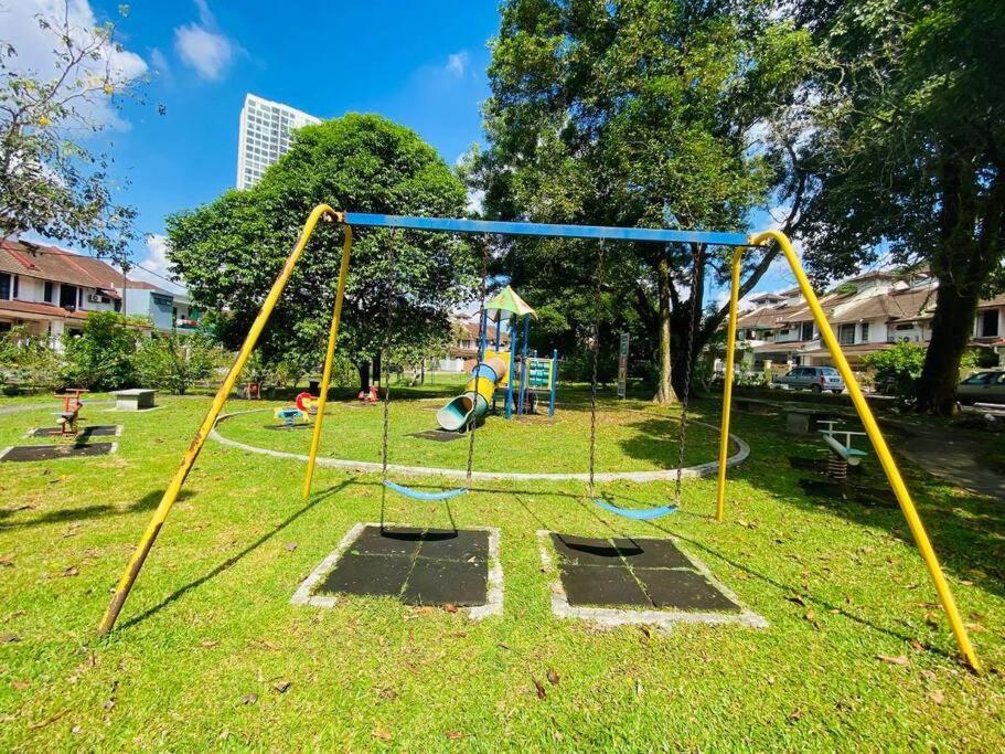 Rumah liburan Mount Austin Landed Mahjong/bbq Pit @johorbahru *